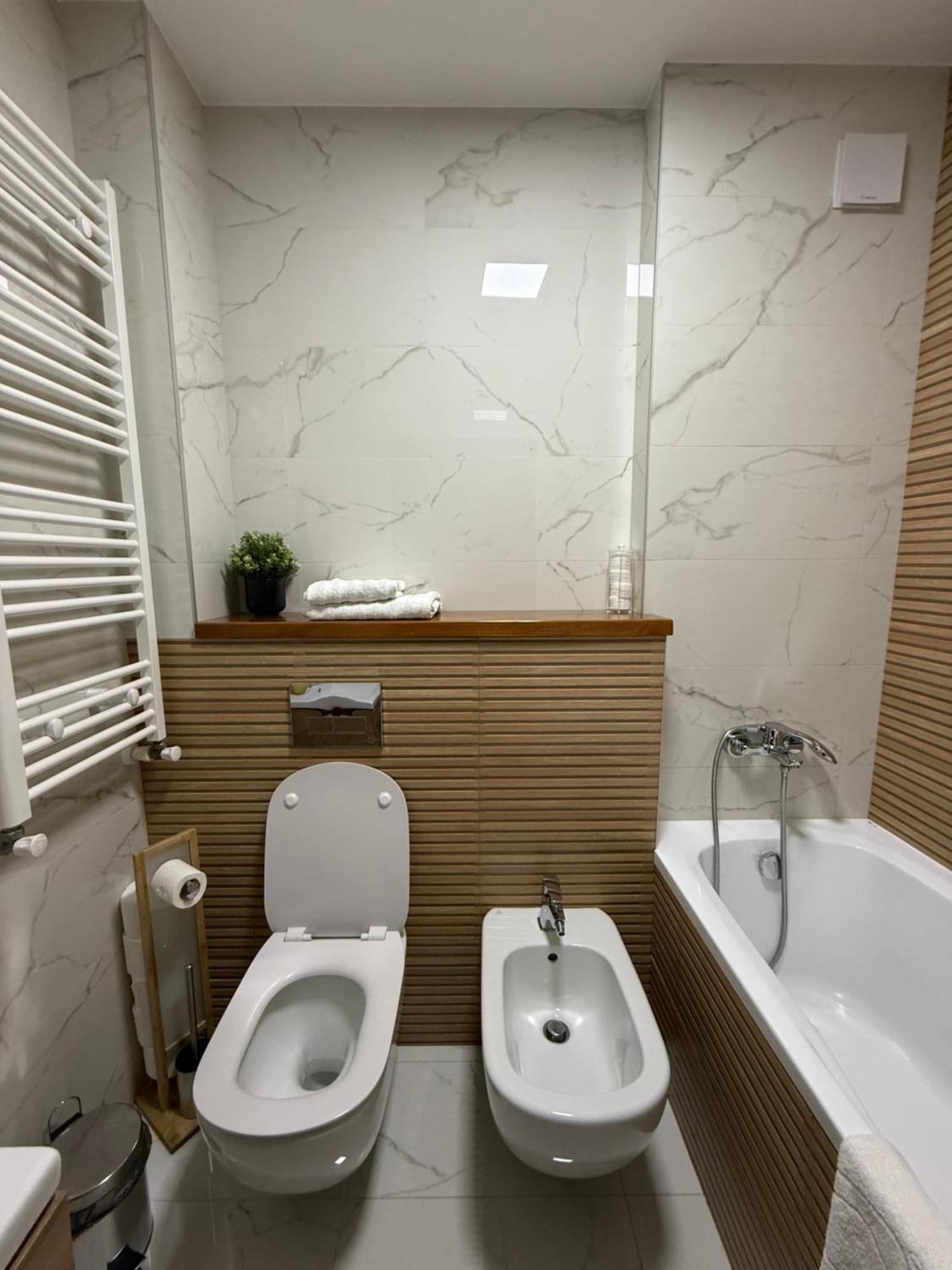 Illy Home Ramnicu Valcea Exterior photo